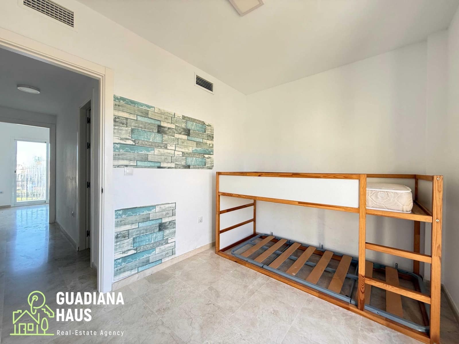 2 makuuhuone Rivitalo myytävänä paikassa Ayamonte mukana uima-altaan - 195 000 € (Ref: 10078578)