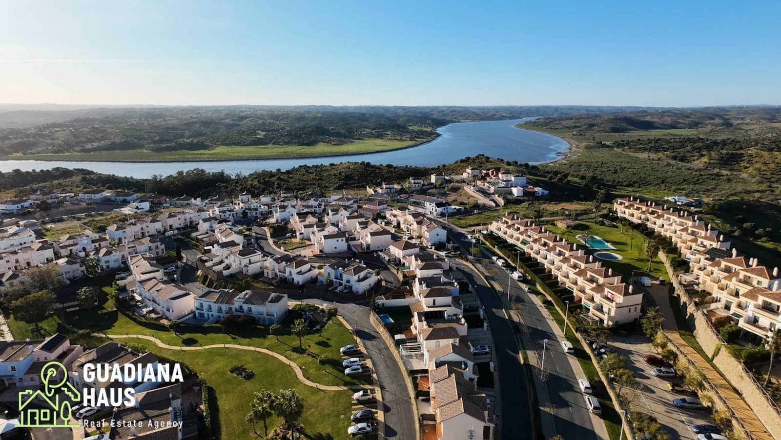 2 makuuhuone Rivitalo myytävänä paikassa Ayamonte mukana uima-altaan - 195 000 € (Ref: 10078578)