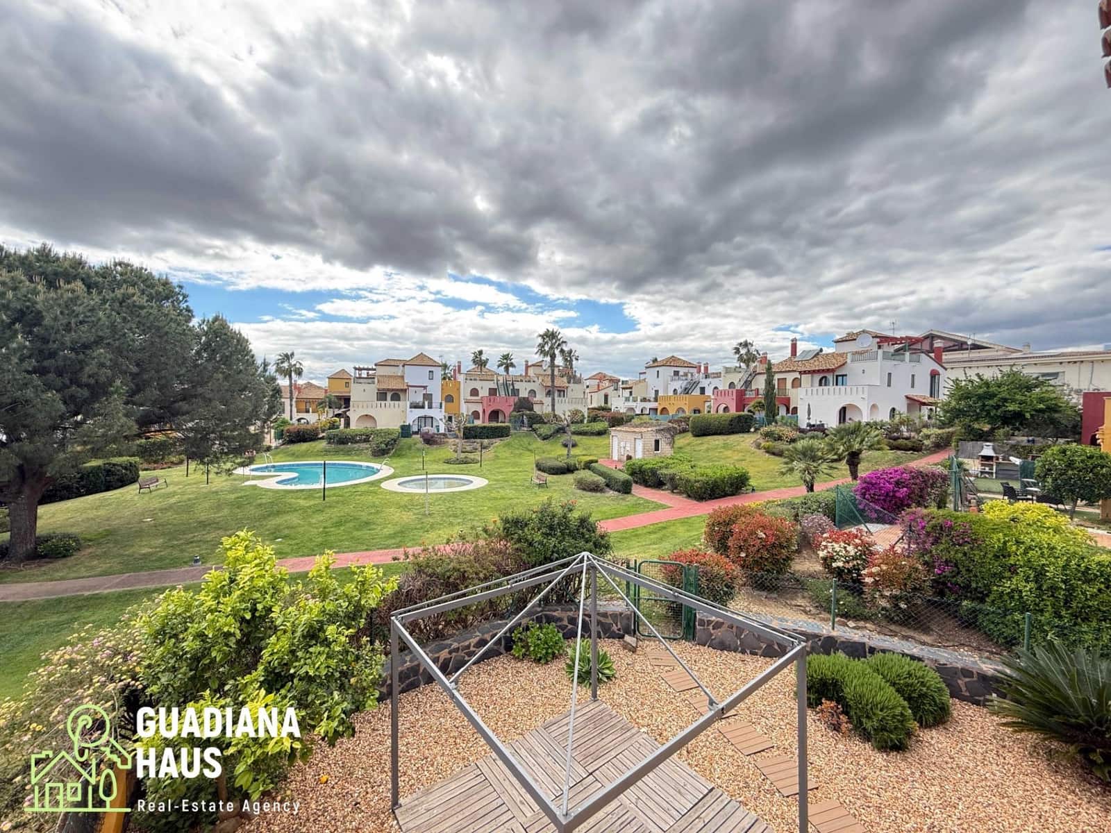 3 soveværelse Rækkehus til salg i Ayamonte med swimmingpool - € 259.000 (Ref: 10078583)