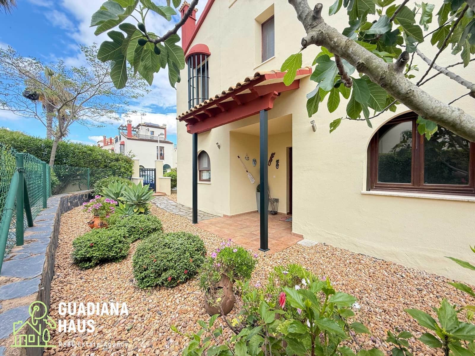 3 soveværelse Rækkehus til salg i Ayamonte med swimmingpool - € 259.000 (Ref: 10078583)