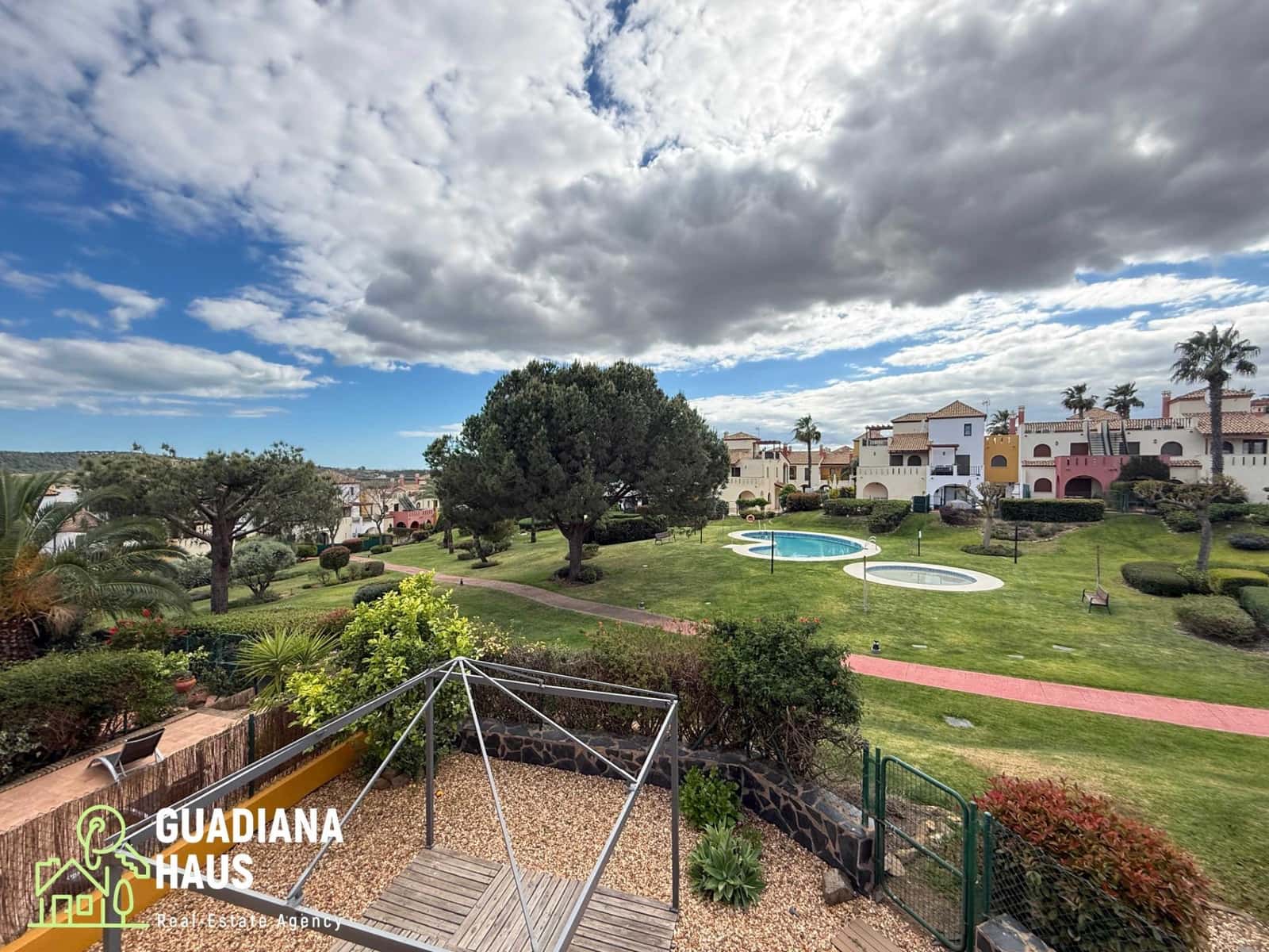 3 soveværelse Rækkehus til salg i Ayamonte med swimmingpool - € 259.000 (Ref: 10078583)