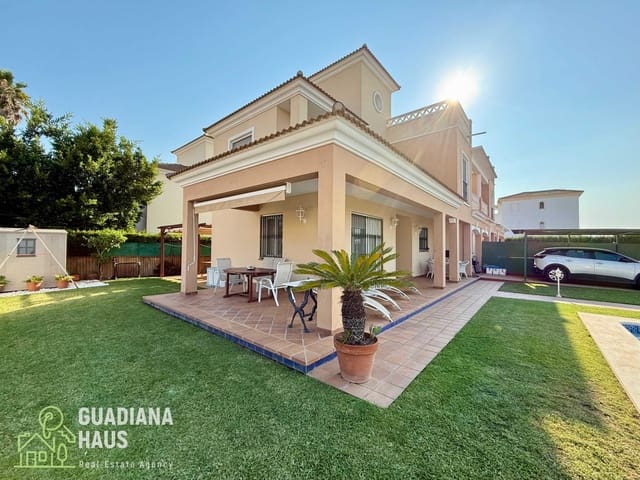 5 soveværelse Villa til salg i Isla Canela, Ayamonte med swimmingpool - € 549.000 (Ref: 10078586)