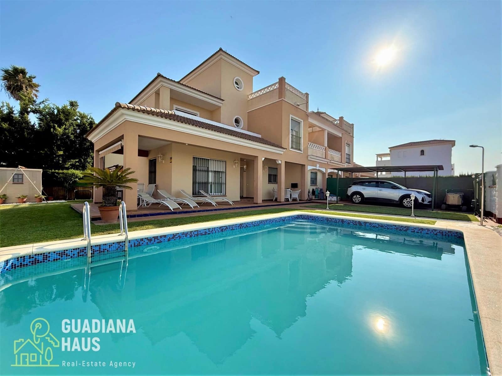 5 soveværelse Villa til salg i Isla Canela med swimmingpool - € 549.000 (Ref: 10078586)