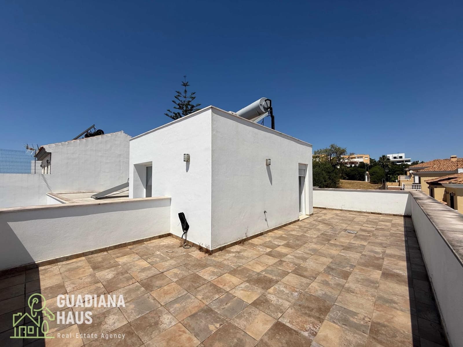 4 sovrum Villa till salu i Ayamonte med garage - 450 000 € (Ref: 10078589)
