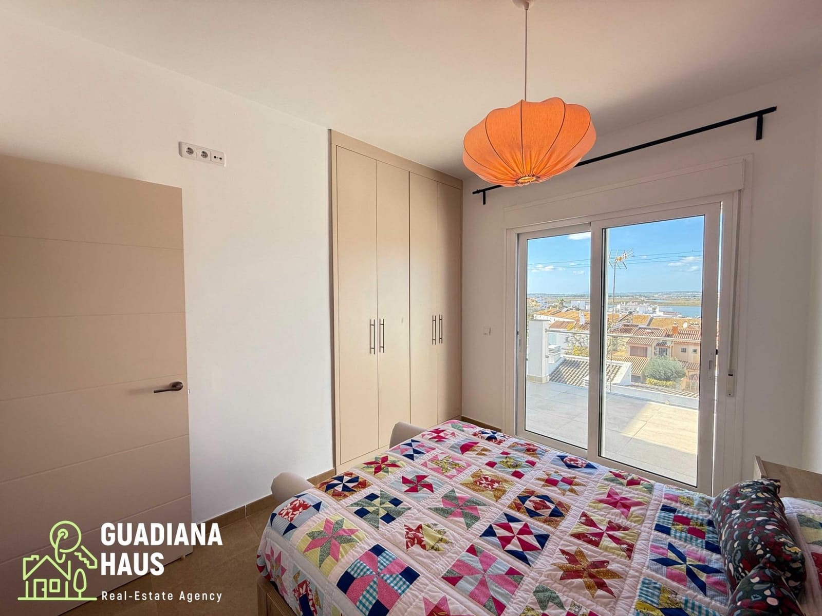 3 sovrum Radhus till salu i Ayamonte med garage - 315 000 € (Ref: 10078591)