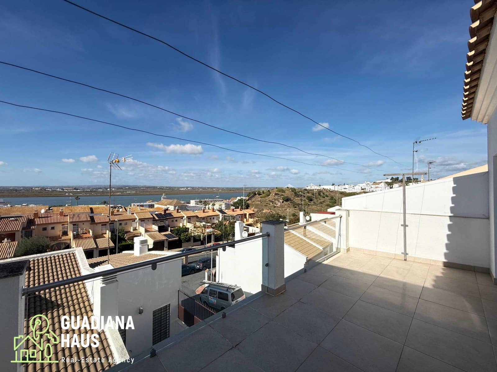 3 sovrum Radhus till salu i Ayamonte med garage - 315 000 € (Ref: 10078591)