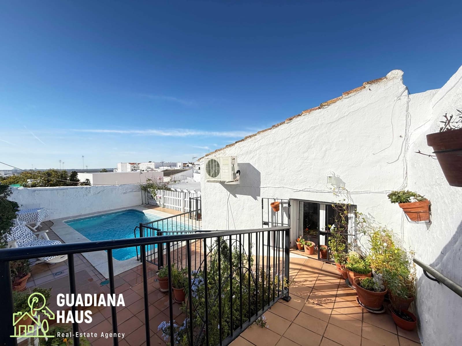 6 chambre Villa/Maison Mitoyenne à vendre à Ayamonte avec piscine - 399 000 € (Ref: 10078593)