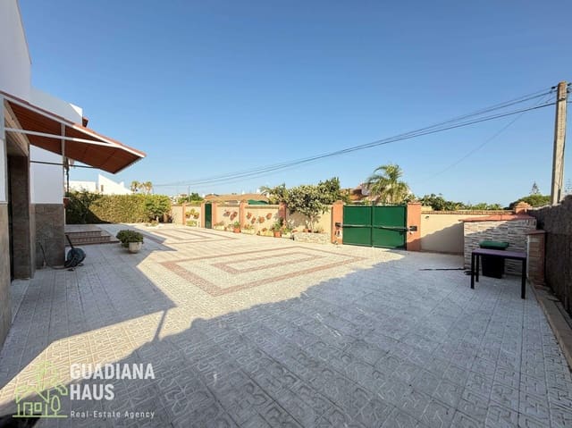 3 bedroom Villa for sale in Ayamonte with pool garage - € 399,000 (Ref: 10078598)