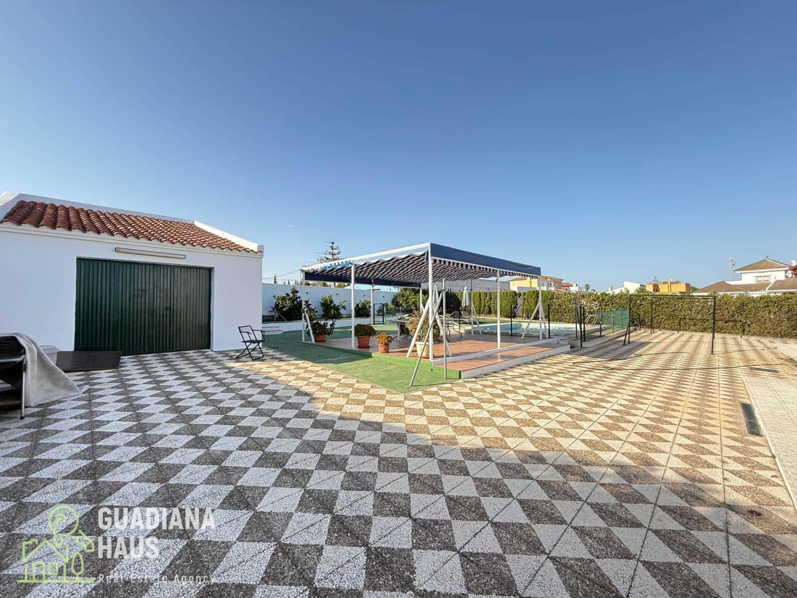 3 bedroom Villa for sale in Ayamonte with pool garage - € 399,000 (Ref: 10078598)