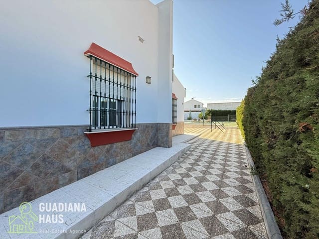 3 bedroom Villa for sale in Ayamonte with pool garage - € 399,000 (Ref: 10078598)