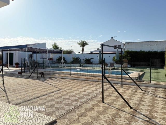 3 bedroom Villa for sale in Ayamonte with pool garage - € 399,000 (Ref: 10078598)