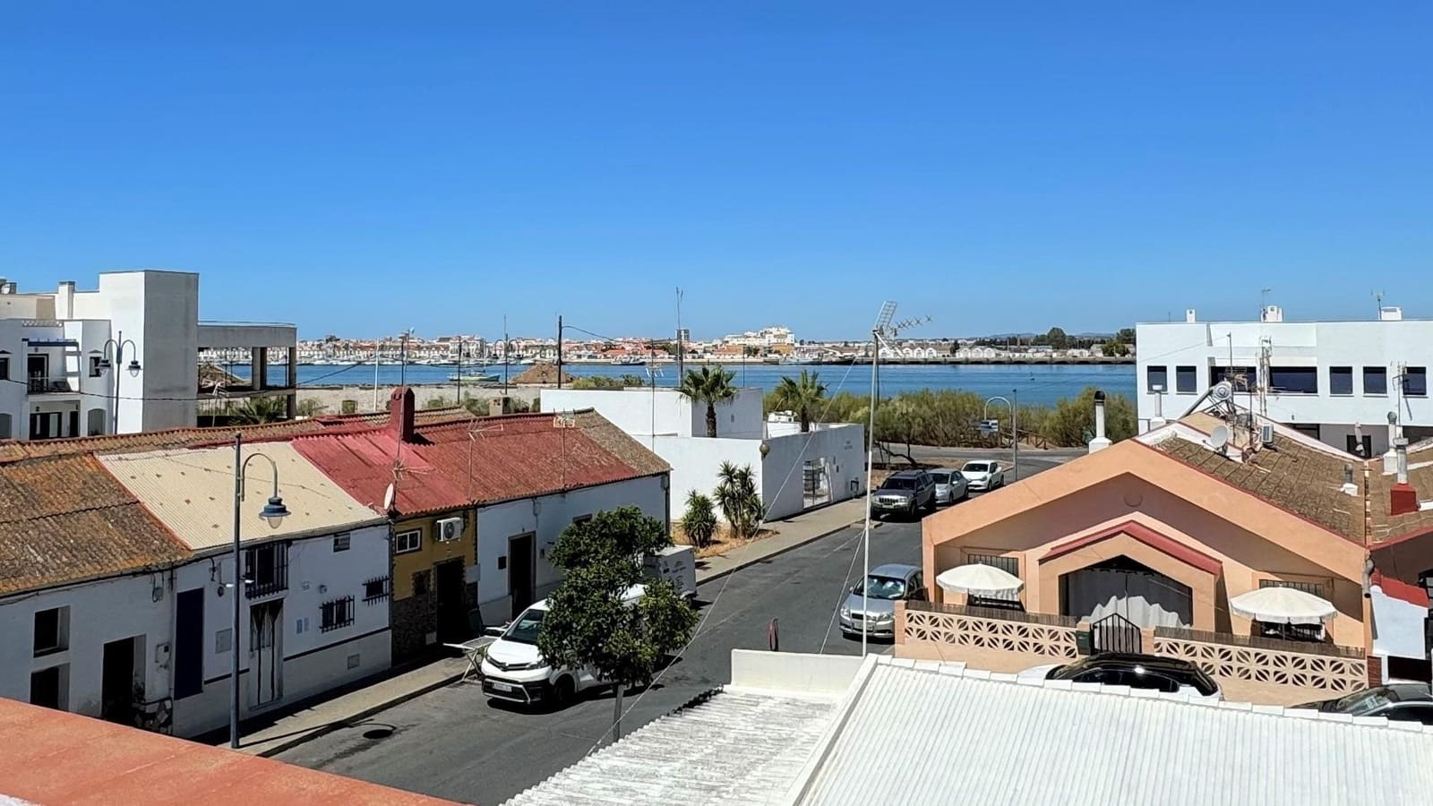 3 slaapkamer Rijtjeshuis te koop in Ayamonte - € 220.000 (Ref: 10078601)
