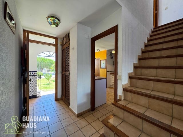 3 slaapkamer Rijtjeshuis te koop in Ayamonte - € 220.000 (Ref: 10078601)