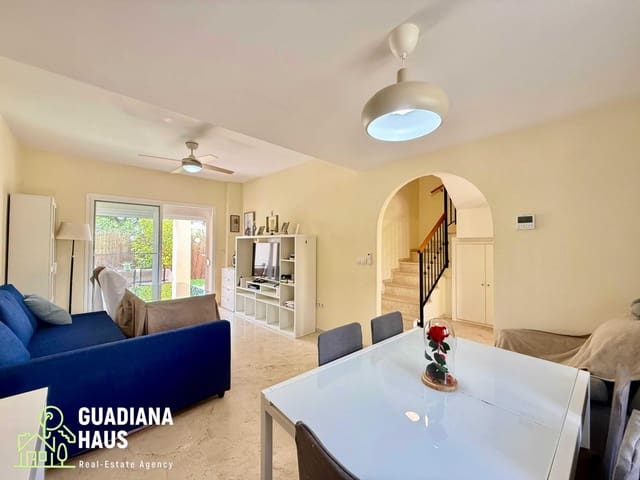 Adosado de 3 habitaciones en Ayamonte en venta con piscina garaje - 255.000 € (Ref: 10132049)
