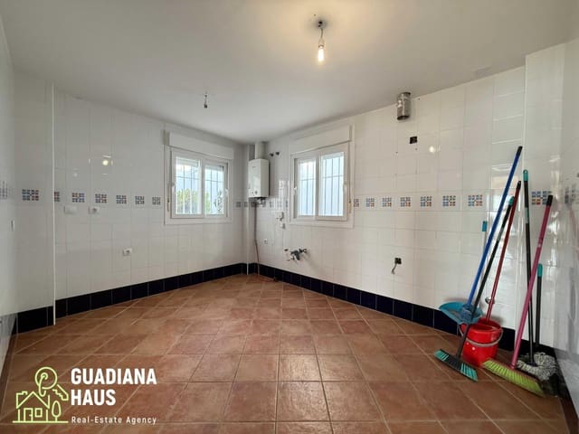 Adosado de 3 habitaciones en Ayamonte en venta con piscina garaje - 320.000 € (Ref: 10132050)