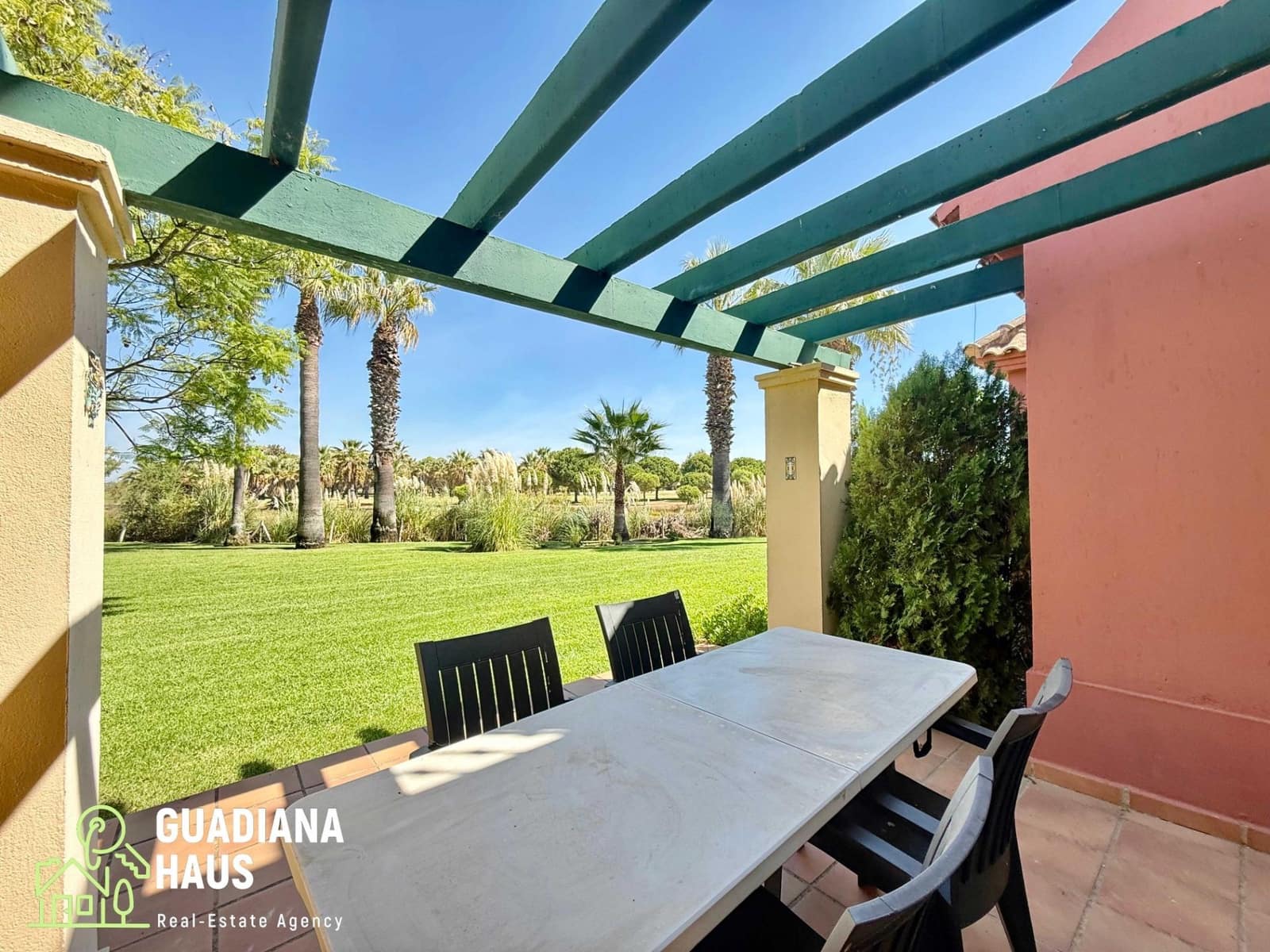 2 chambre Appartement à vendre à Isla Canela avec piscine garage - 199 000 € (Ref: 10139769)