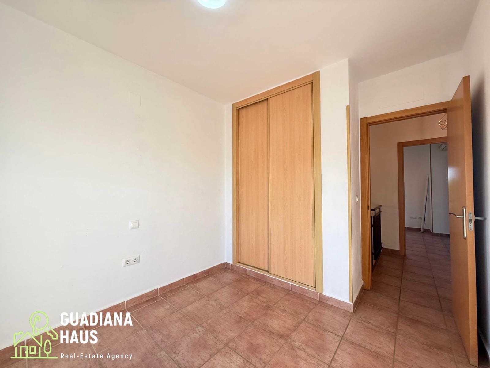Adosado de 3 habitaciones en Ayamonte en venta con piscina garaje - 198.000 € (Ref: 10139770)