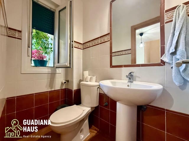Adosado de 3 habitaciones en Ayamonte en venta con piscina garaje - 198.000 € (Ref: 10139770)