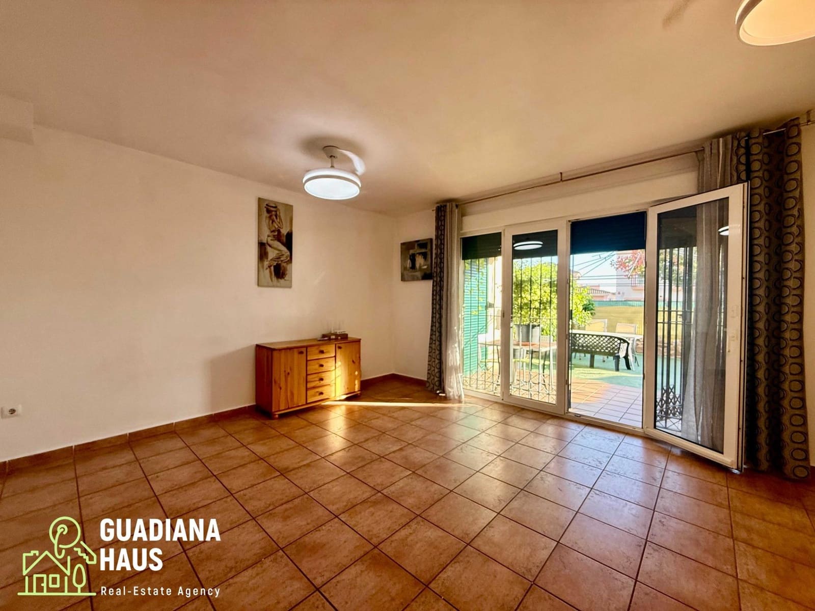 Adosado de 3 habitaciones en Ayamonte en venta con piscina garaje - 198.000 € (Ref: 10139770)