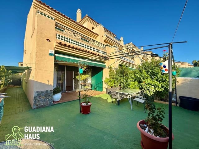 Adosado de 3 habitaciones en Ayamonte en venta con piscina garaje - 198.000 € (Ref: 10139770)