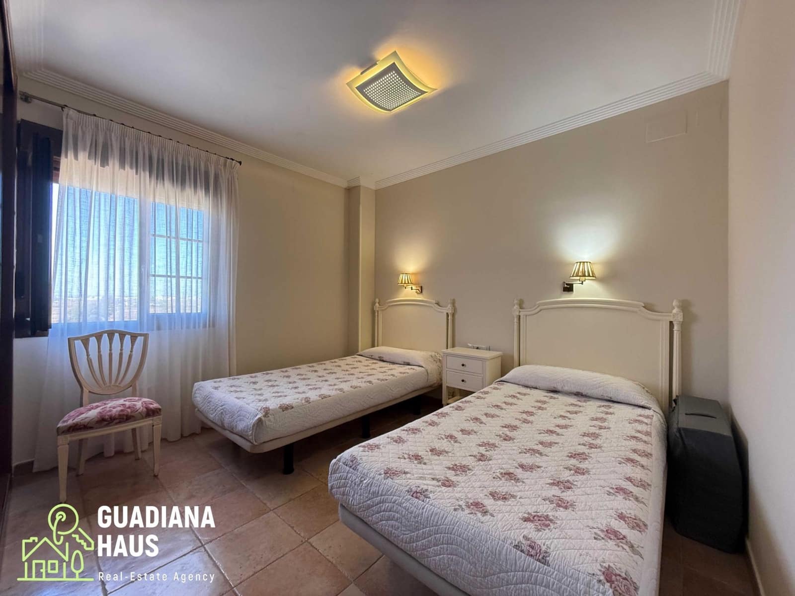 Ático de 3 habitaciones en Isla Canela en venta con piscina garaje - 690.000 € (Ref: 10147181)