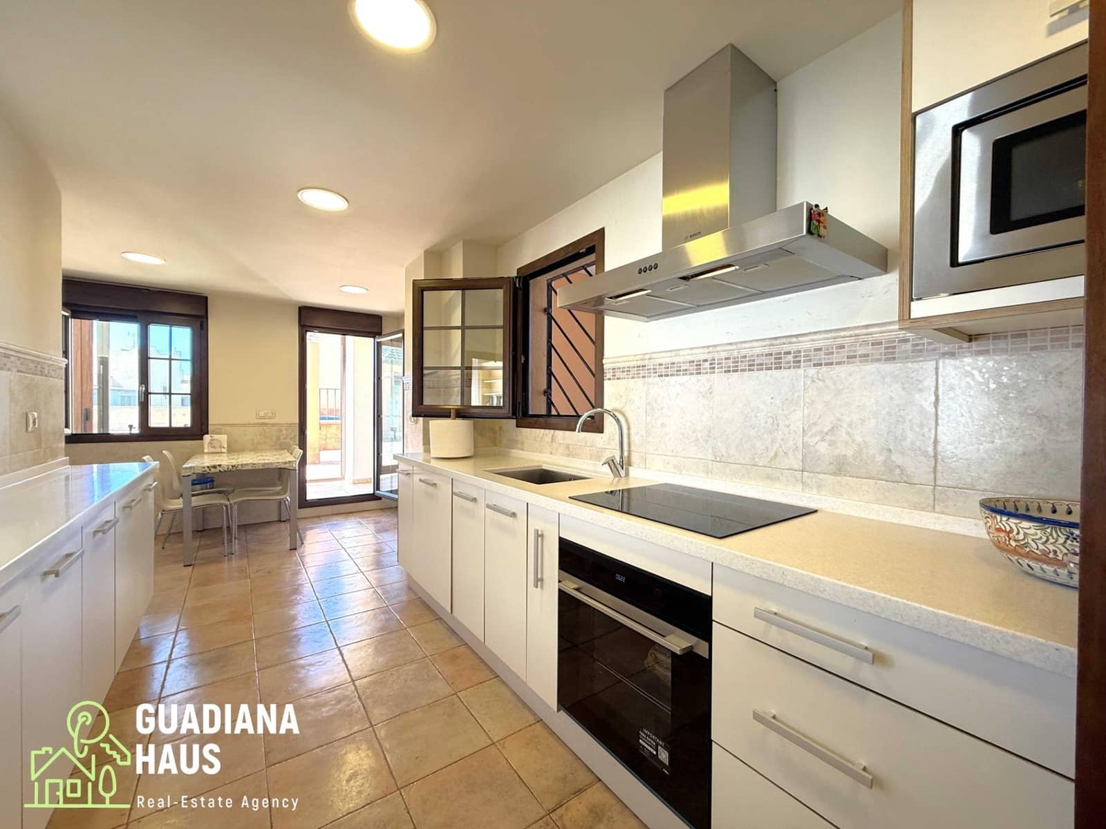Ático de 3 habitaciones en Isla Canela en venta con piscina garaje - 690.000 € (Ref: 10147181)