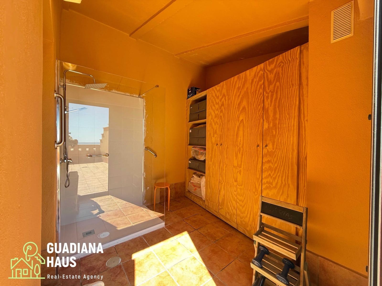 Ático de 3 habitaciones en Isla Canela en venta con piscina garaje - 690.000 € (Ref: 10147181)