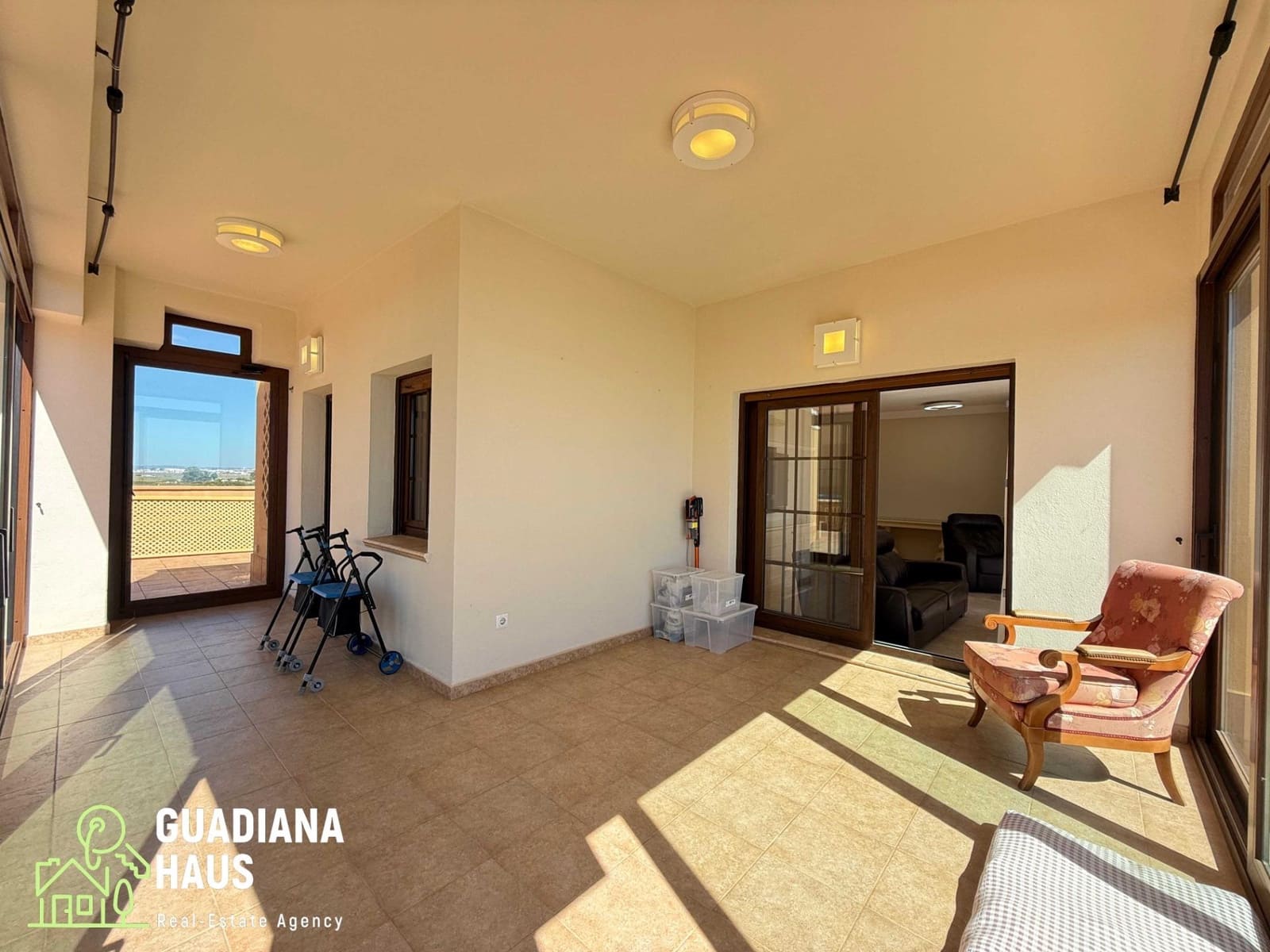 Ático de 3 habitaciones en Isla Canela en venta con piscina garaje - 690.000 € (Ref: 10147181)