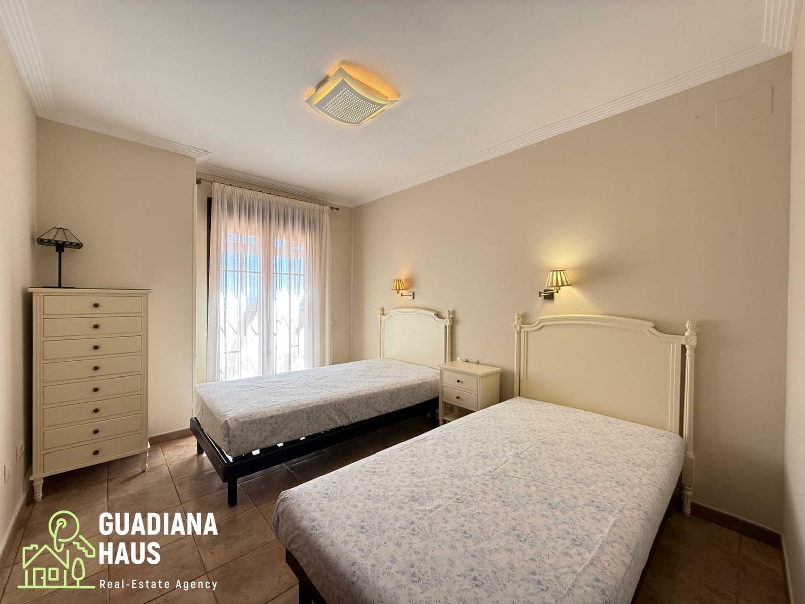 Ático de 3 habitaciones en Isla Canela en venta con piscina garaje - 690.000 € (Ref: 10147181)