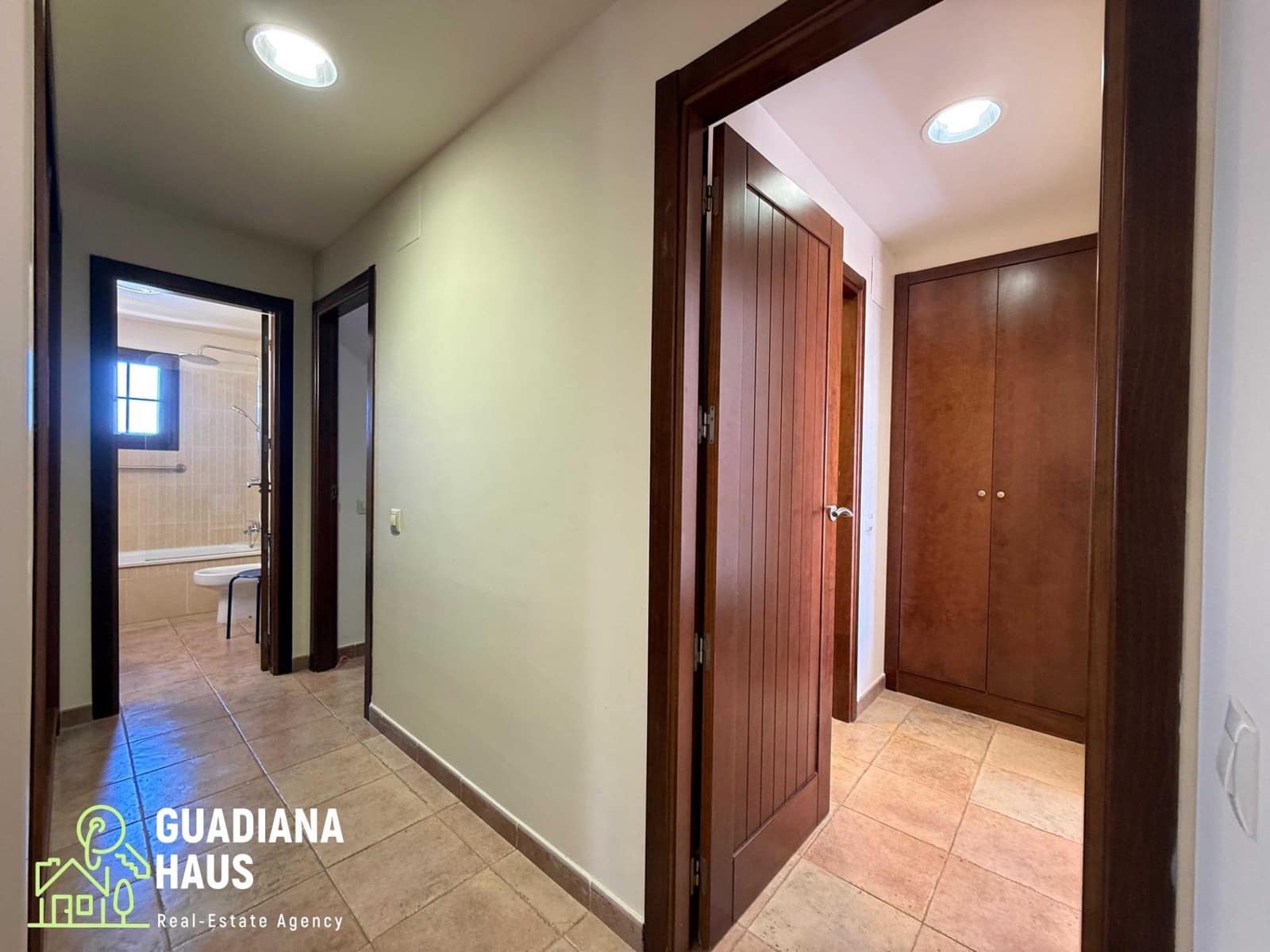 Ático de 3 habitaciones en Isla Canela en venta con piscina garaje - 690.000 € (Ref: 10147181)