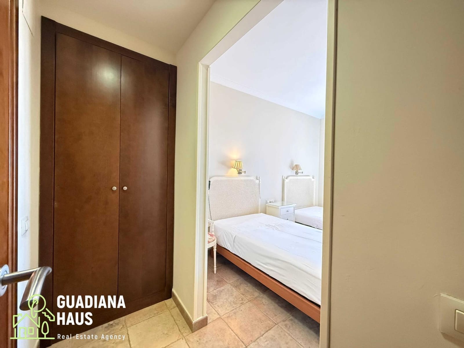 Ático de 3 habitaciones en Isla Canela en venta con piscina garaje - 690.000 € (Ref: 10147181)