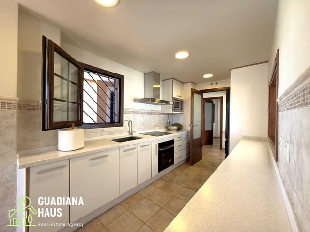Ático de 3 habitaciones en Isla Canela, Ayamonte en venta con piscina garaje - 690.000 € (Ref: 10147181)