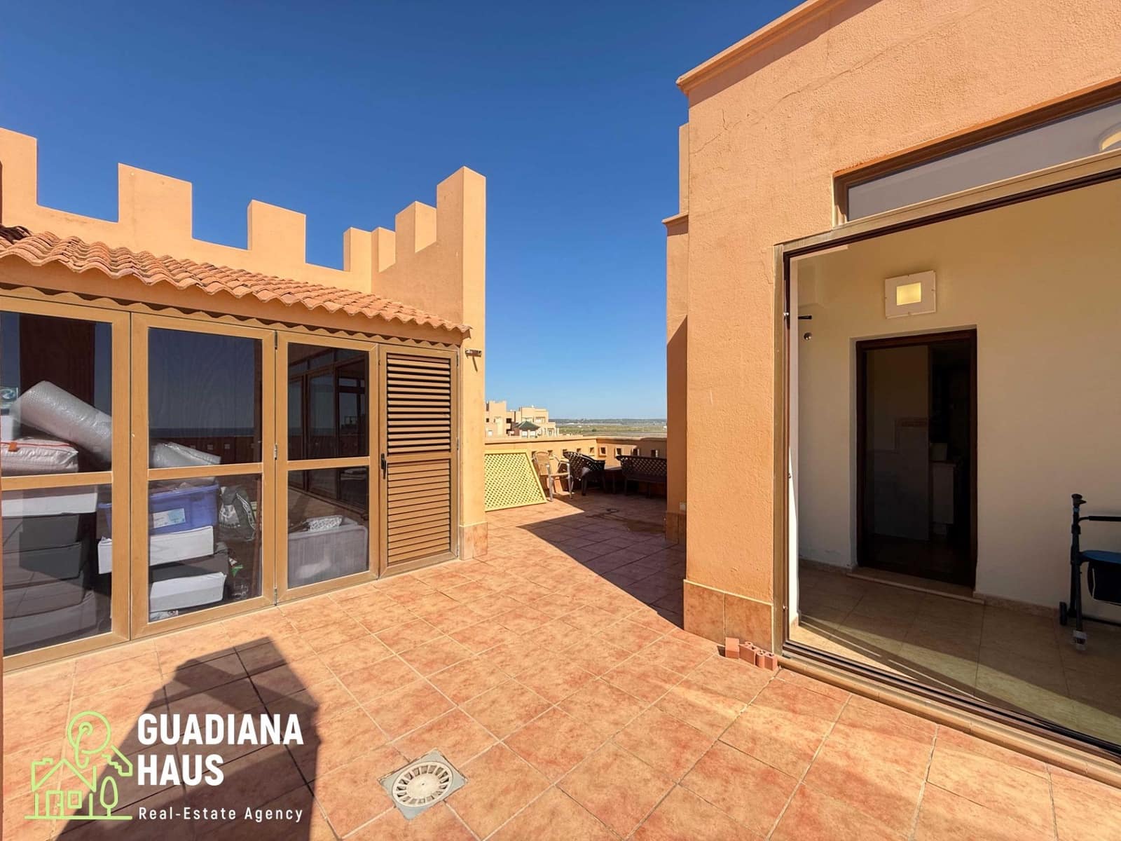 Ático de 3 habitaciones en Isla Canela en venta con piscina garaje - 690.000 € (Ref: 10147181)