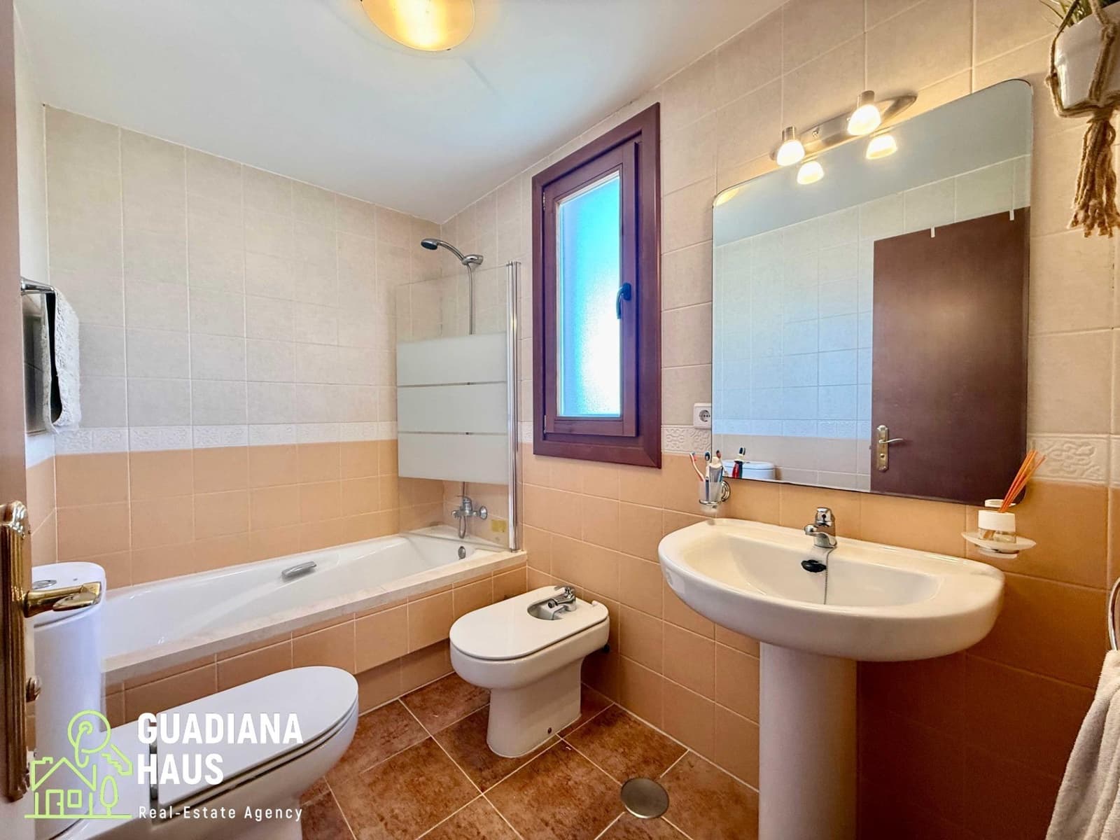 2 soverom Leilighet til salgs i Ayamonte med svømmebasseng garasje - € 168 000 (Ref: 10159761)