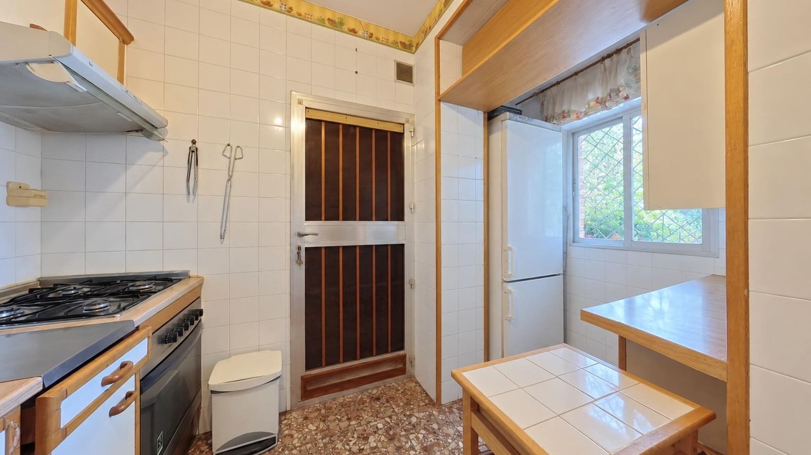 Chalet de 4 habitaciones en Algete en venta con garaje - 525.000 € (Ref: 10089858)