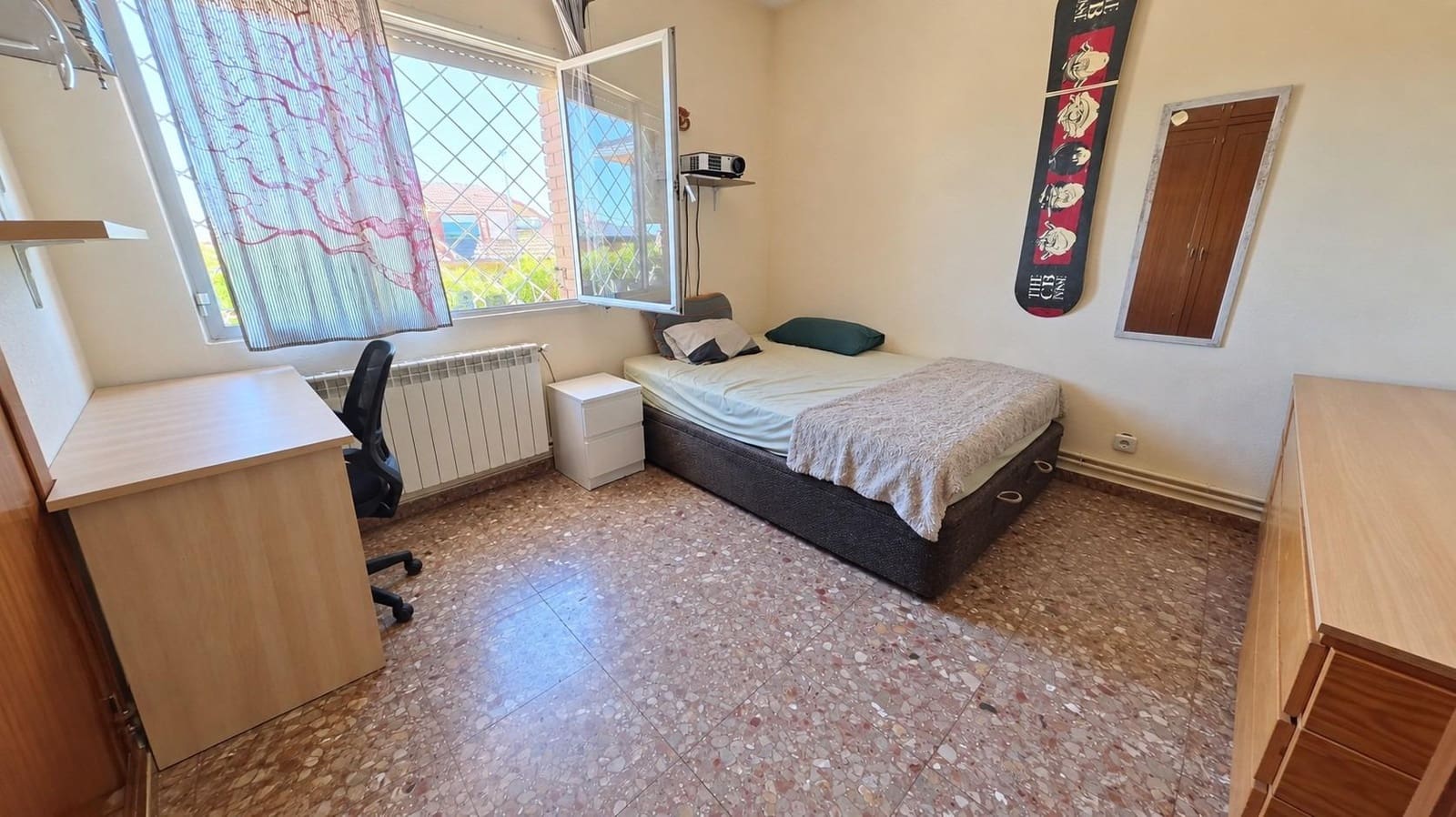 Chalet de 4 habitaciones en Algete en venta con garaje - 525.000 € (Ref: 10089858)