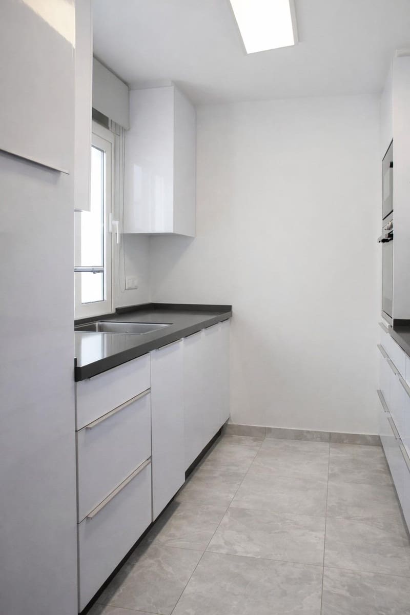 Ático de 3 habitaciones en Marbella en venta con piscina garaje - 1.095.000 € (Ref: 9991515)
