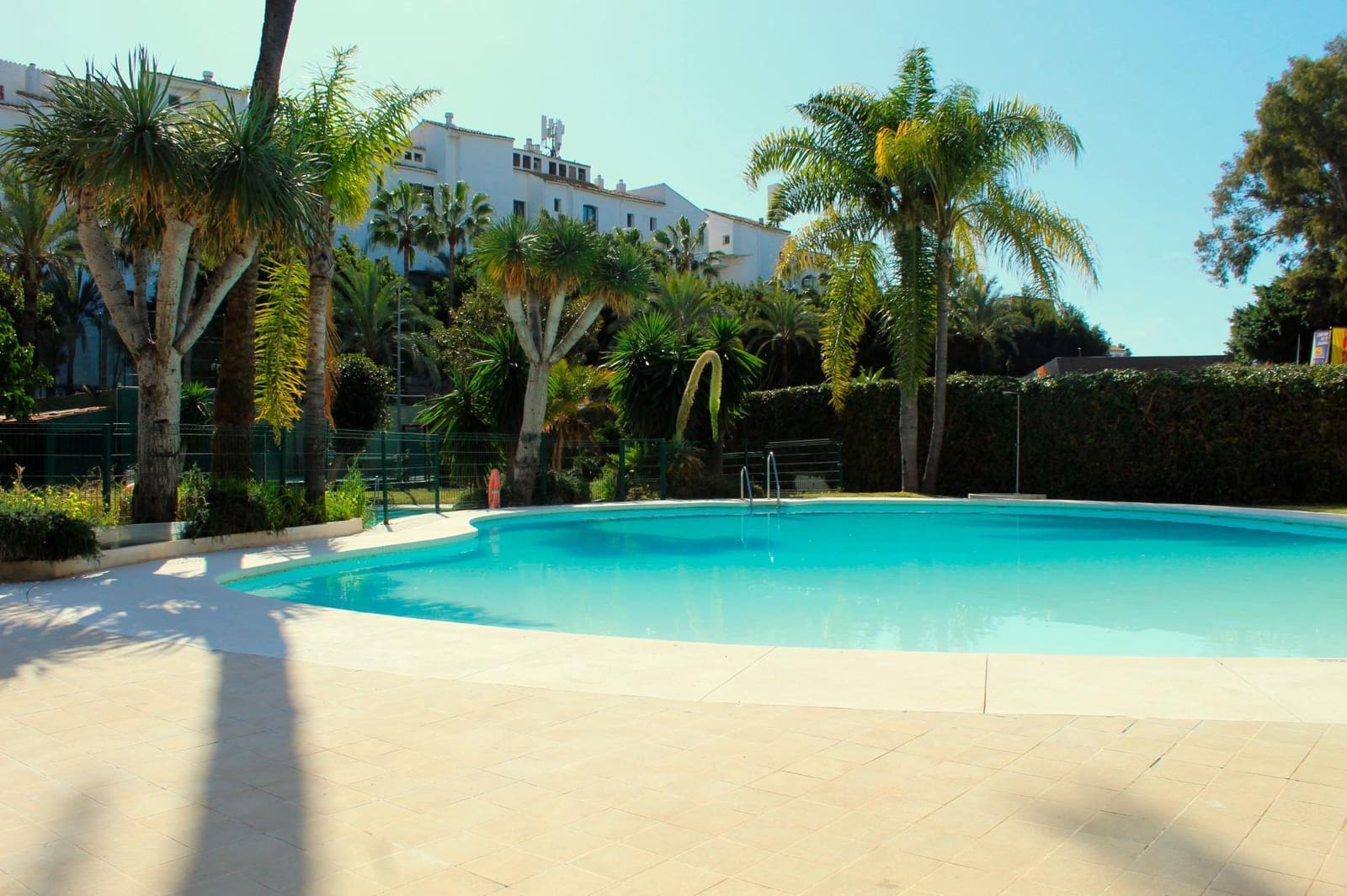 Ático de 3 habitaciones en Marbella en venta con piscina garaje - 1.095.000 € (Ref: 9991515)