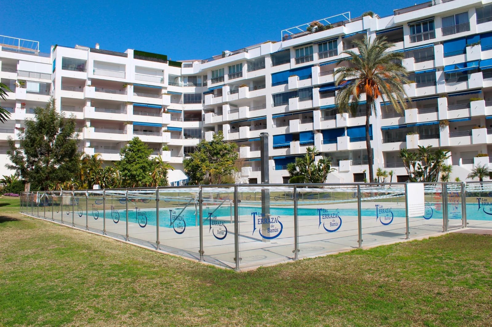 Ático de 3 habitaciones en Marbella en venta con piscina garaje - 1.095.000 € (Ref: 9991515)