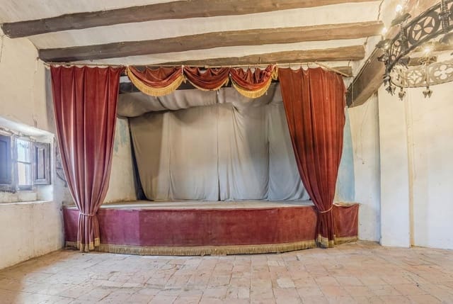 Finca/Casa Rural de 5 habitaciones en Forès en venta con garaje - 298.000 € (Ref: 9991516)