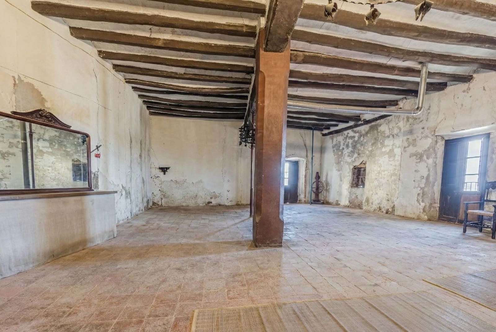 5 bedroom Finca/Country House for sale in Fores with garage - € 298,000 (Ref: 9991516)