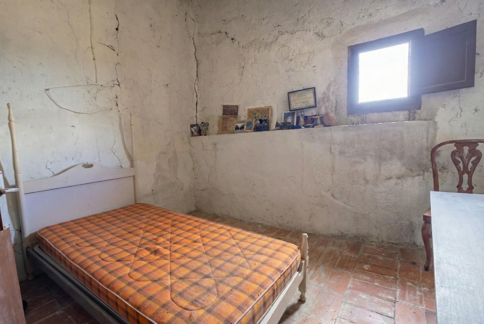 5 bedroom Finca/Country House for sale in Fores with garage - € 298,000 (Ref: 9991516)
