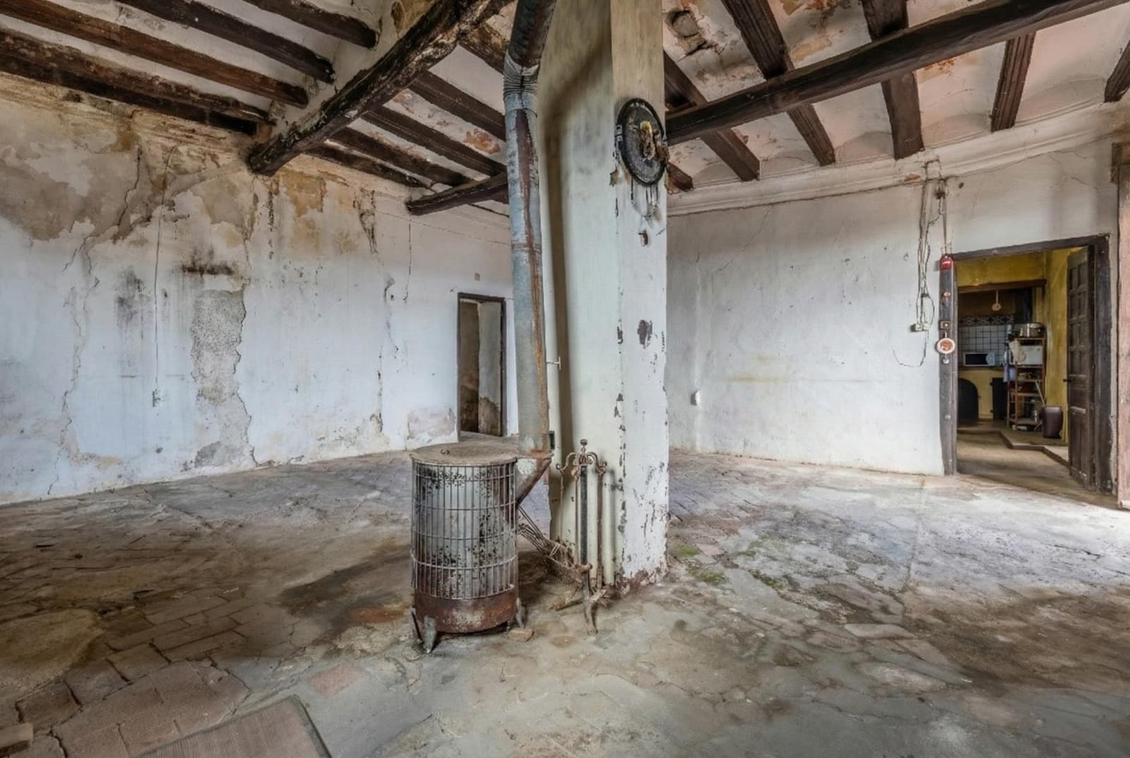 5 bedroom Finca/Country House for sale in Fores with garage - € 298,000 (Ref: 9991516)