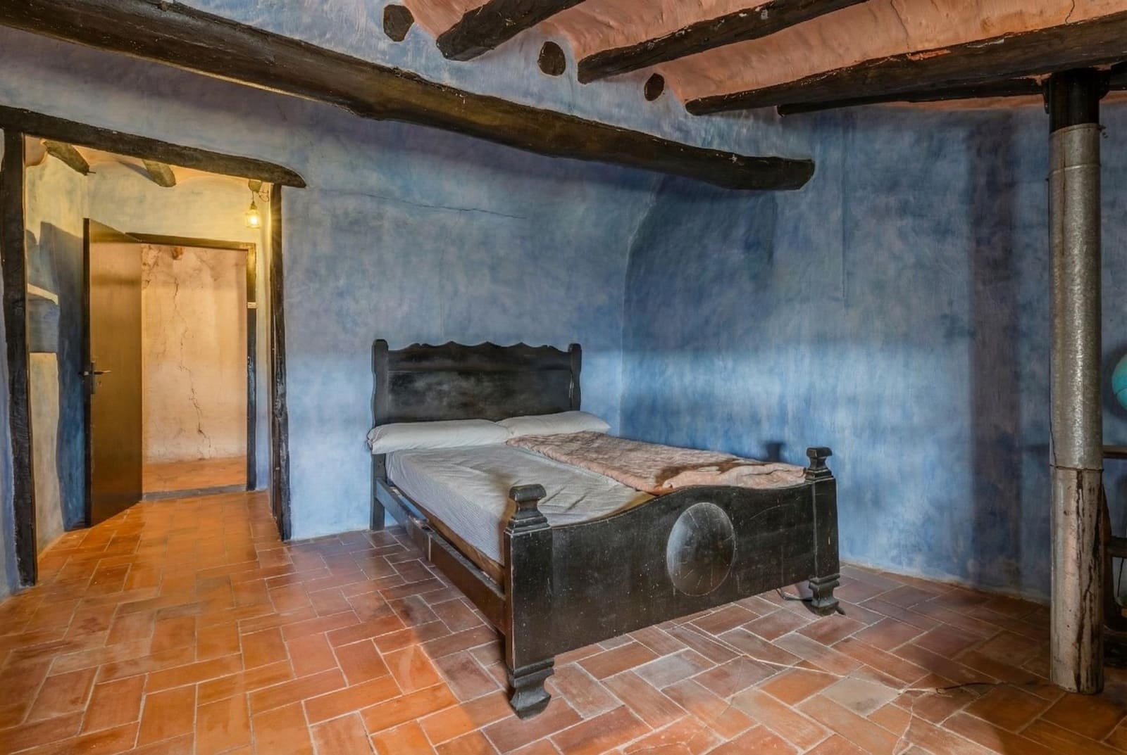 5 bedroom Finca/Country House for sale in Fores with garage - € 298,000 (Ref: 9991516)