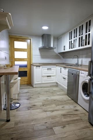 3 makuuhuone Omakotitalo myytävänä paikassa Abenójar - 99 000 € (Ref: 9991517)
