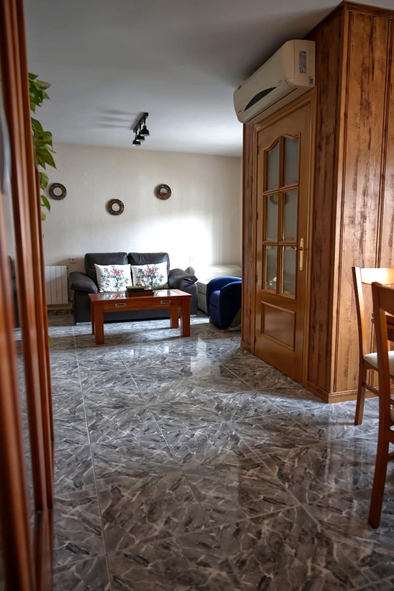 3 bedroom Townhouse for sale in Abenojar - € 99,000 (Ref: 9991517)