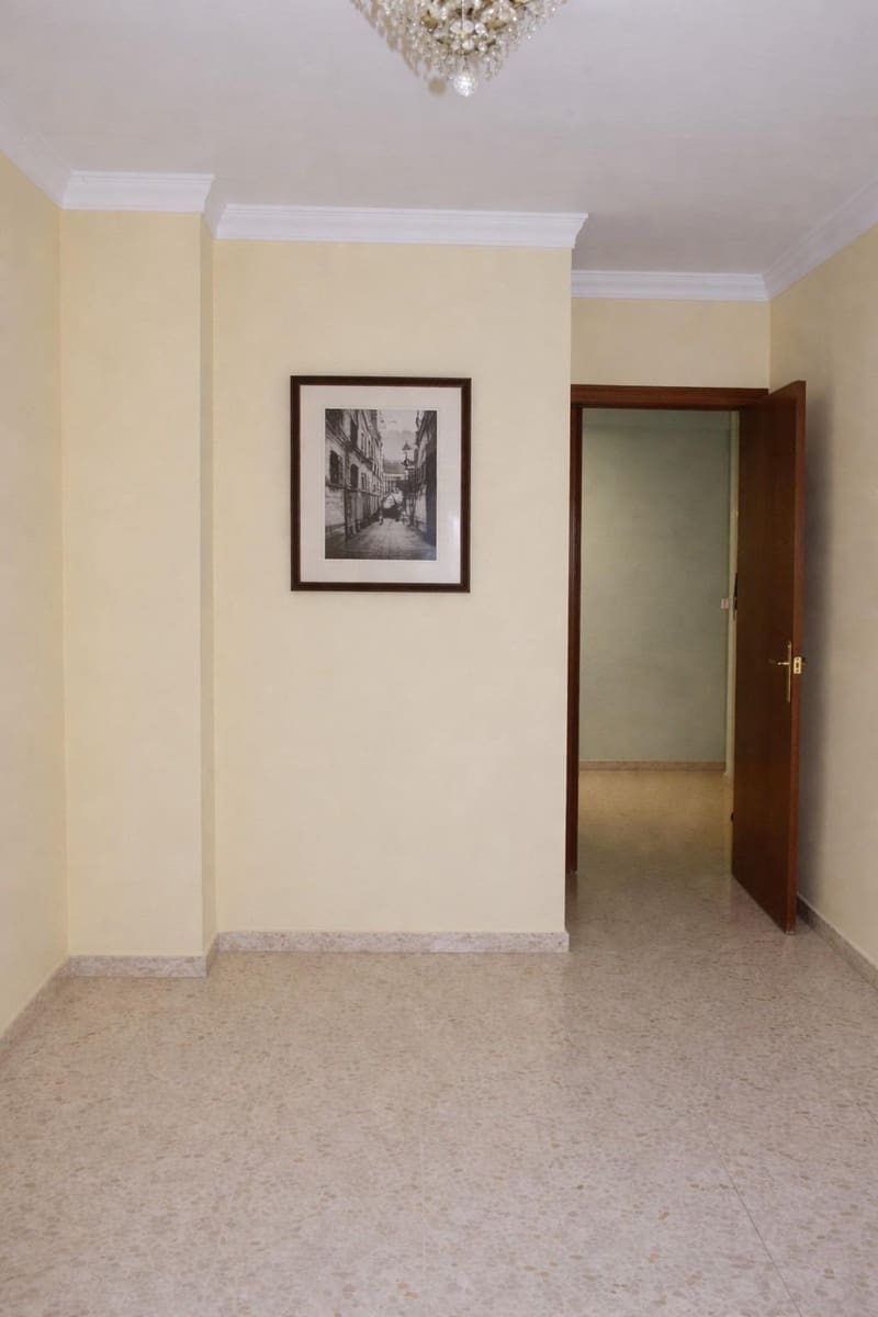 3 soveværelse Lejlighed til salg i Fuente de Cantos - € 85.000 (Ref: 9991518)