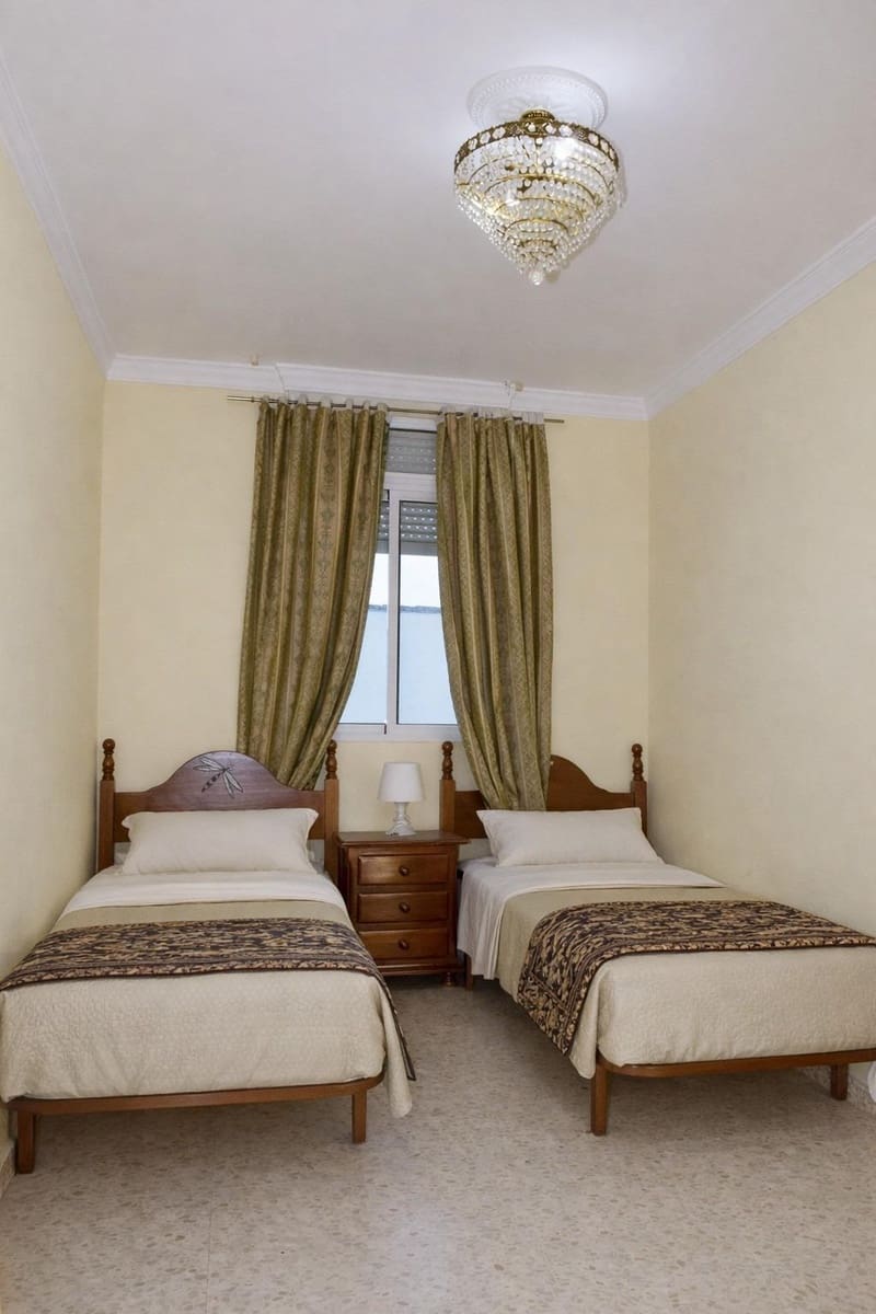 3 soveværelse Lejlighed til salg i Fuente de Cantos - € 85.000 (Ref: 9991518)
