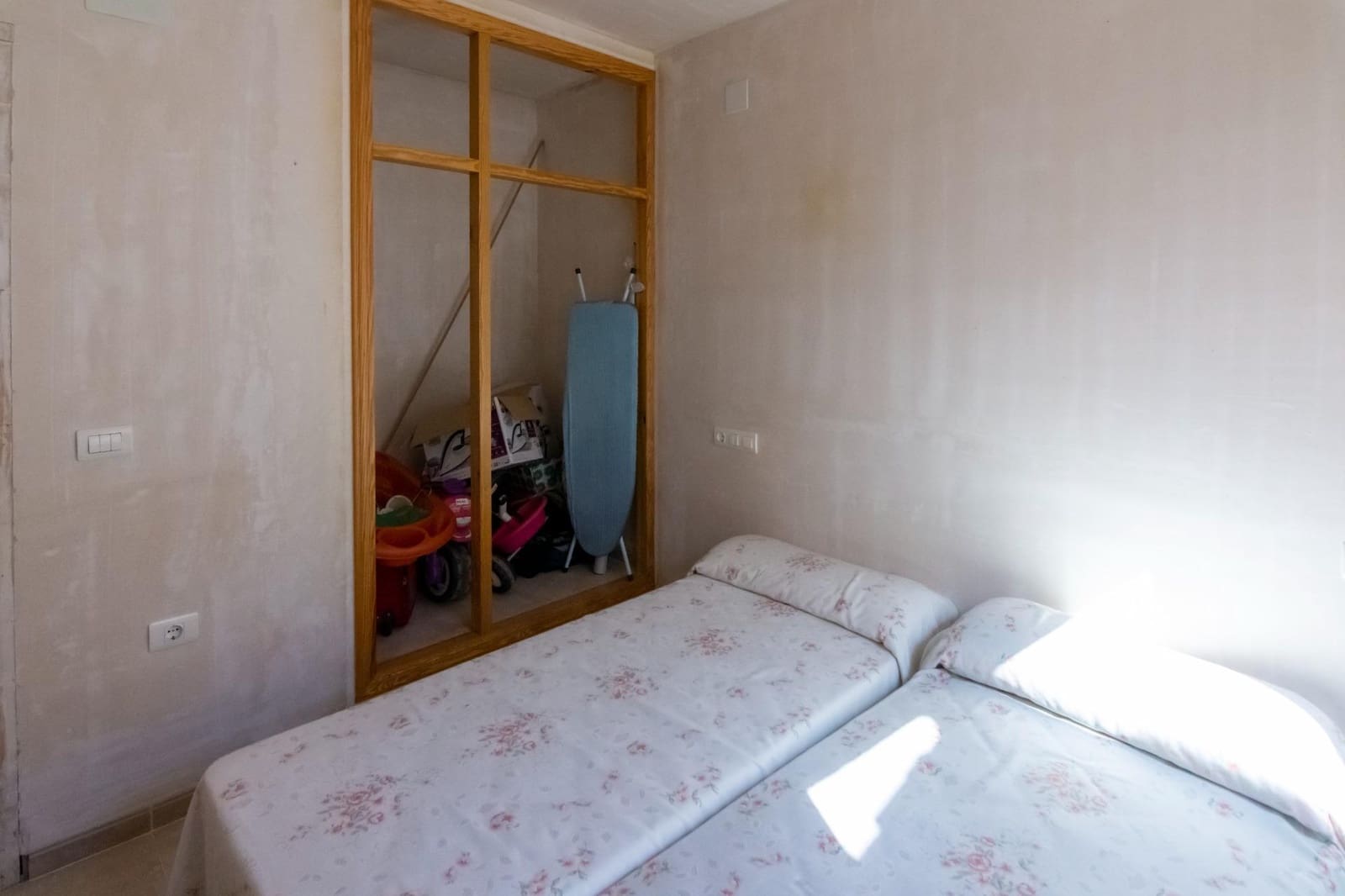 5 chambre Finca/Maison de Campagne à vendre à Fuentes de Ayodar avec garage - 151 000 € (Ref: 9991521)