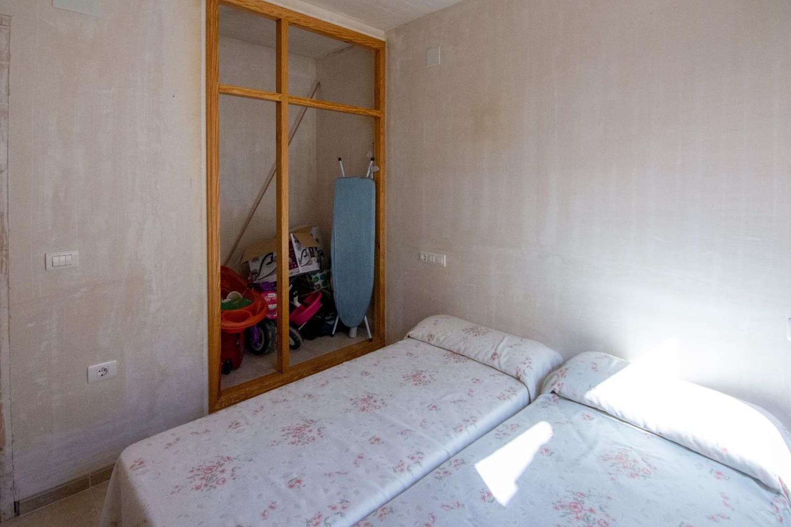 5 chambre Finca/Maison de Campagne à vendre à Fuentes de Ayodar avec garage - 151 000 € (Ref: 9991521)